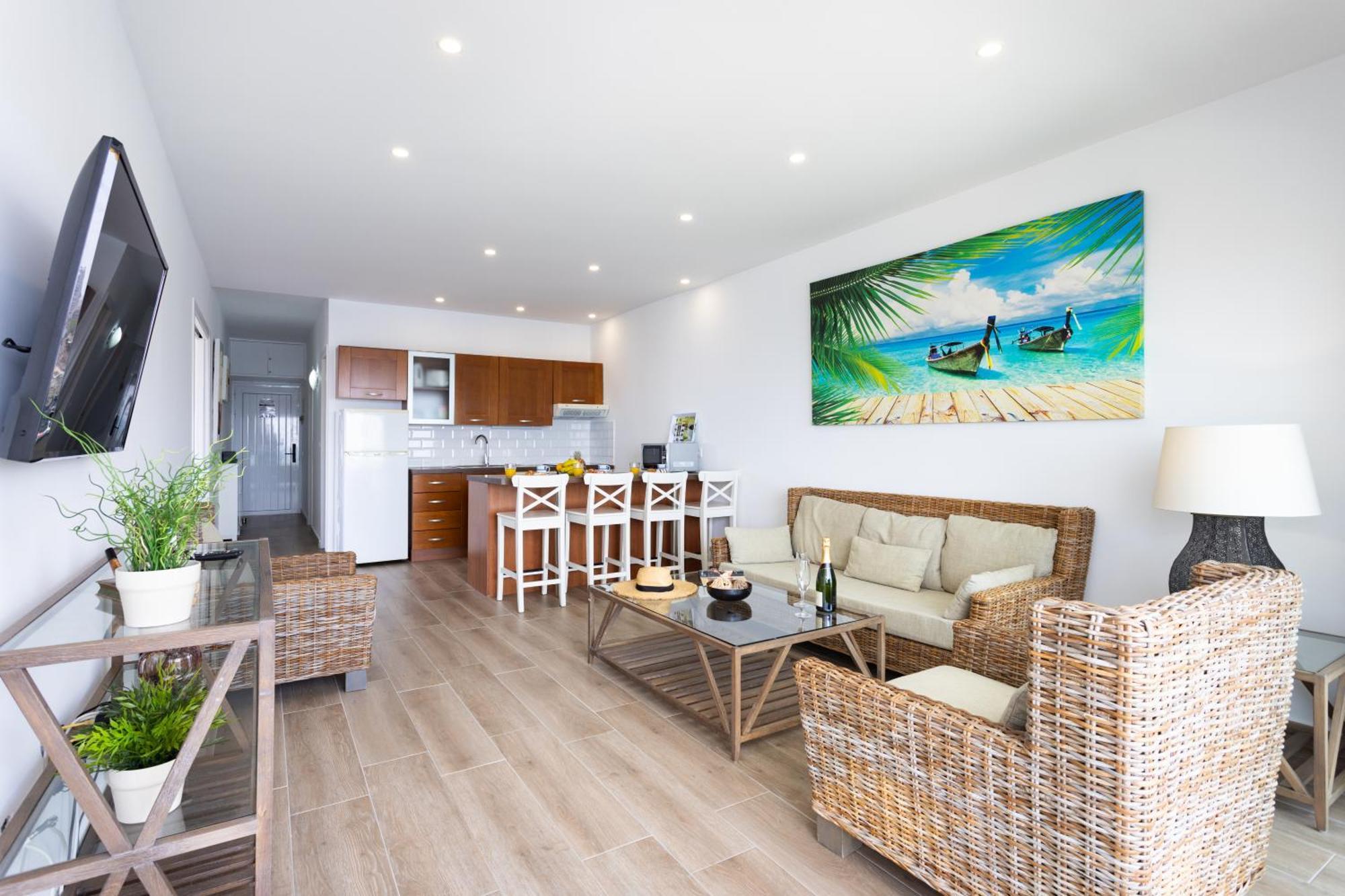 Ancla Views Free Wifi Apartment กาเยาซัลวาเค ภายนอก รูปภาพ